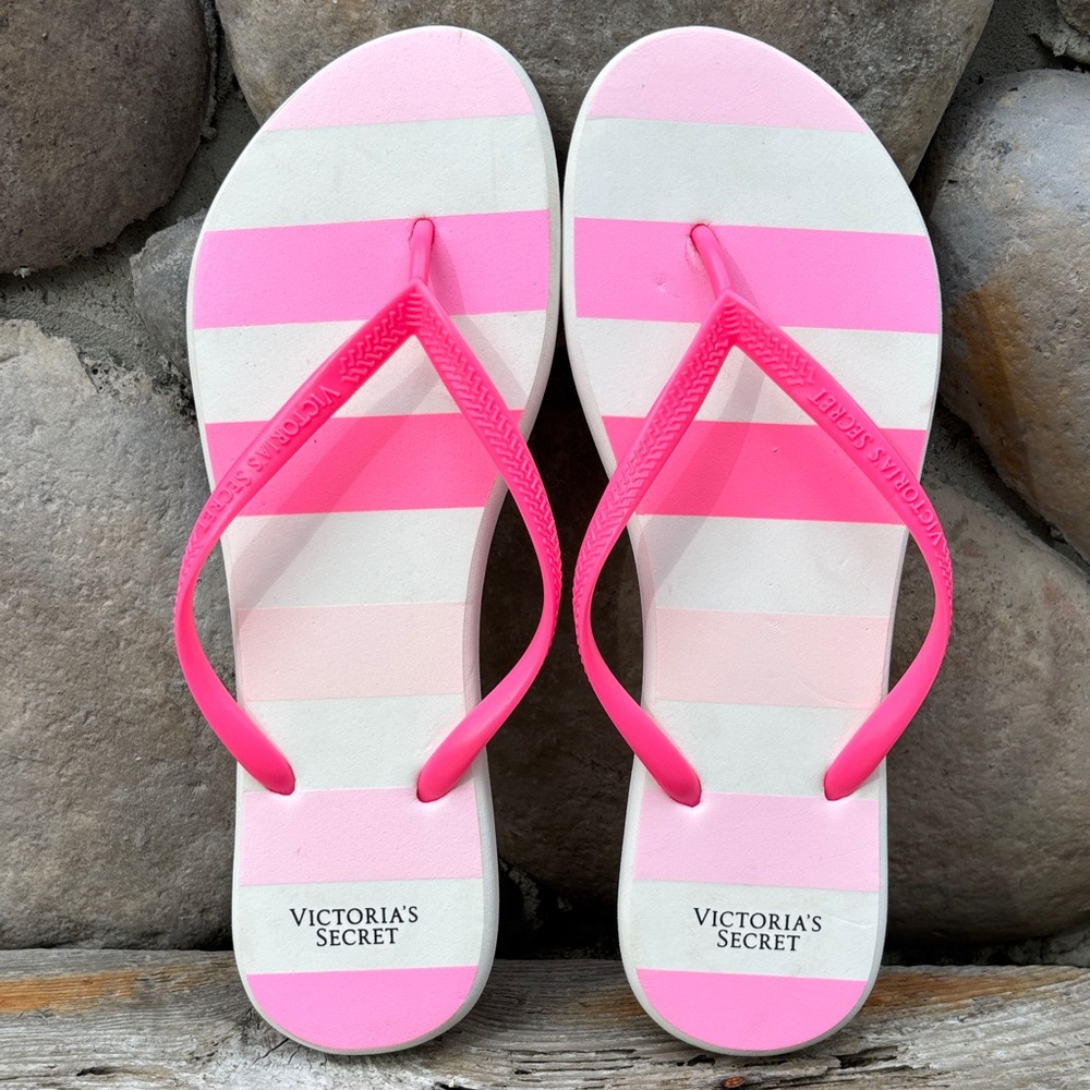 NWT Victoria's Secret Pink and White Striped Flip Flops -Sandals